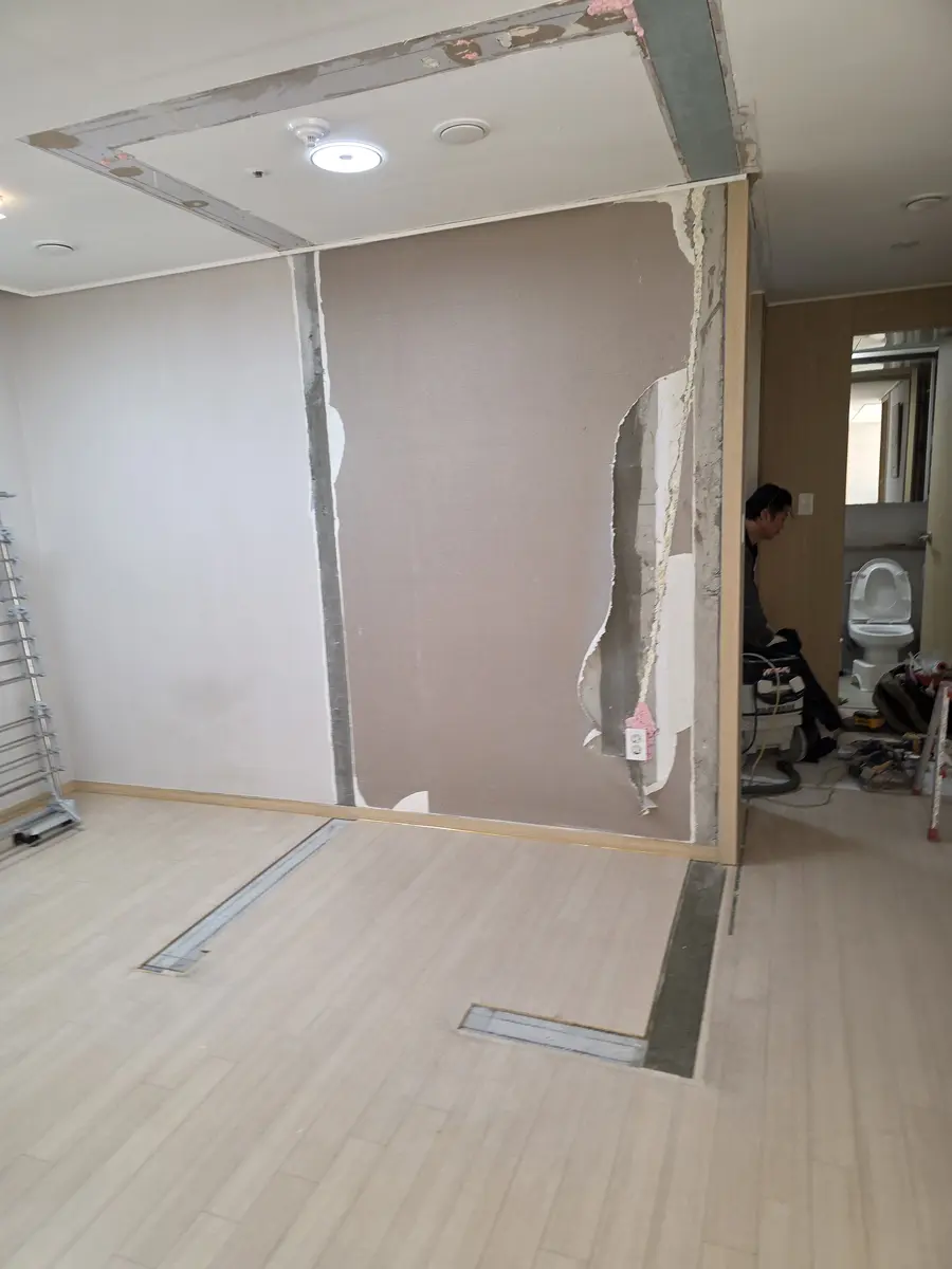 동작 가벽 철거 시공 현장