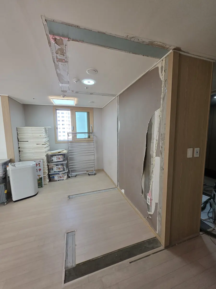 동작 가벽 철거 시공 현장